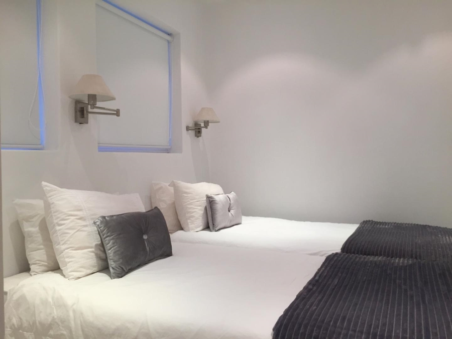 To Let 3 Bedroom Property for Rent in Sea Point Western Cape